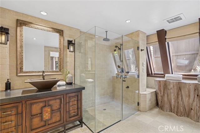 Detail Gallery Image 43 of 56 For 3150 Breakers, Corona Del Mar,  CA 92625 - 4 Beds | 5 Baths