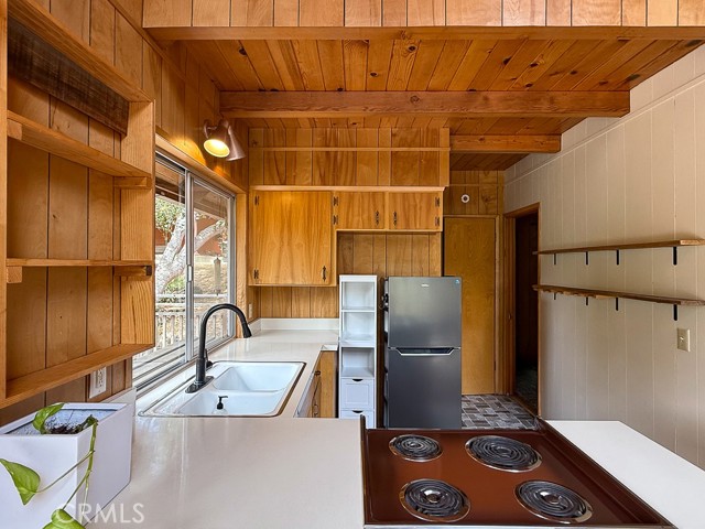 Detail Gallery Image 20 of 55 For 688 Randall Dr, Cambria,  CA 93428 - 2 Beds | 2 Baths