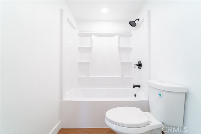 Detail Gallery Image 10 of 22 For 13300 S Largo, Compton,  CA 90222 - 3 Beds | 2 Baths