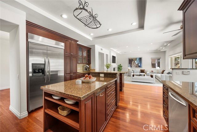 Detail Gallery Image 12 of 41 For 21 Mykonos, Laguna Niguel,  CA 92677 - 4 Beds | 3/1 Baths