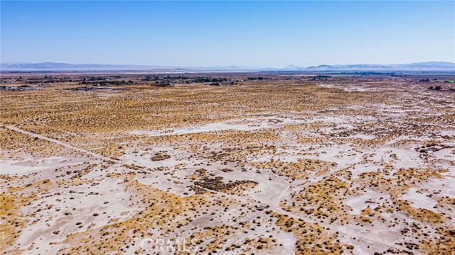 Detail Gallery Image 17 of 22 For 33501 Condor Rd, Newberry Springs,  CA 92365 - – Beds | – Baths