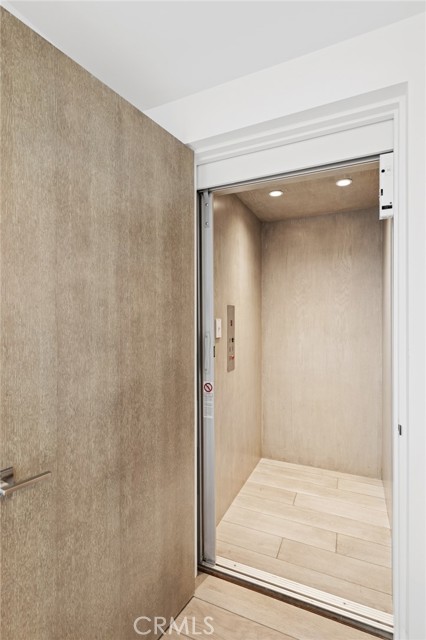 Image 20 of 62 For 304 Bay Front