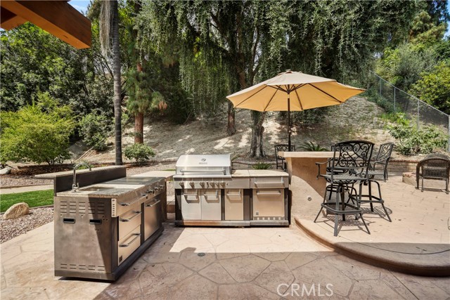 Detail Gallery Image 55 of 56 For 11300 Dulcet Ave, Porter Ranch,  CA 91326 - 5 Beds | 3 Baths