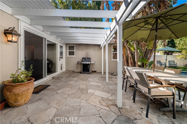 13047 Magnolia Boulevard photo 34
