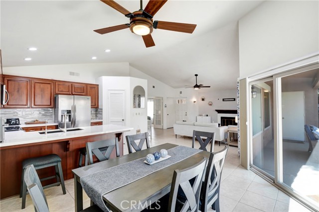 42297 Sultan Avenue, Palm Desert CA: https://media.crmls.org/medias/b4d9fbde-9a4f-4bca-8a0a-2eb0a00cfd3e.jpg