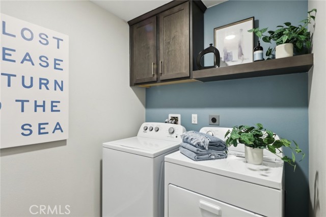 MODEL HOME