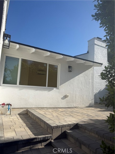 1431 Montgomery Unit: B