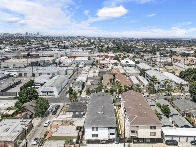 1410 Coranado Avenue, Long Beach CA: https://media.crmls.org/medias/b4dc9d7d-5da3-4bf1-abd7-d60e3166cd54.jpg