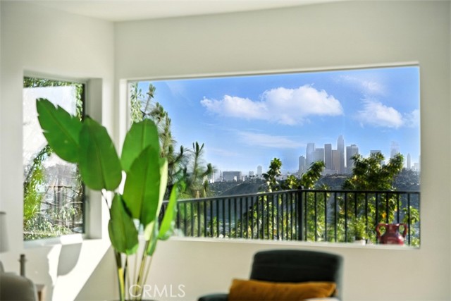 Image 17 of 75 For 854 Avenue 37