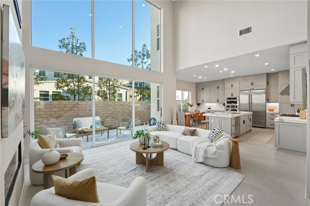 Front Image Thumbnail for CRTR25266581