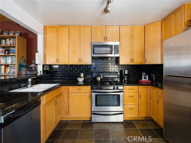 5526 W 118th Place, Hawthorne CA: https://media.crmls.org/medias/b4dd73b8-f956-49eb-b622-295637fe1a08.jpg