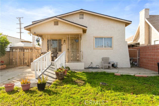 2037 3rd Street, Alhambra, California 91803, 3 Bedrooms Bedrooms, ,1 BathroomBathrooms,Single Family Residence,For Sale,3rd,OC24017280