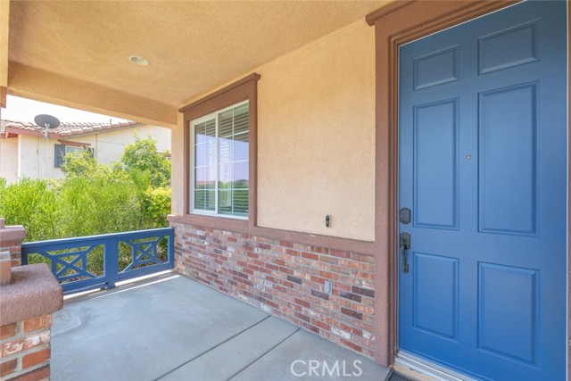 Detail Gallery Image 9 of 59 For 41041 Crimson Pillar Lane, Lake Elsinore,  CA 92532 - 4 Beds | 2/1 Baths
