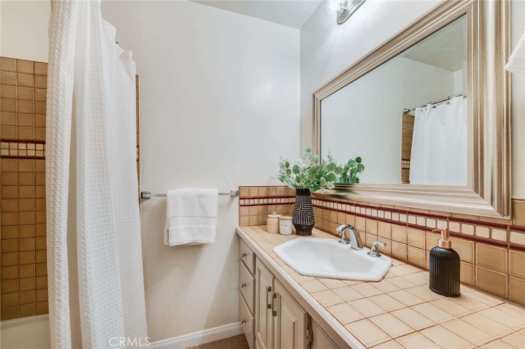 B4dfccc3 08d8 4fa9 8d4c 2a5225f586bc