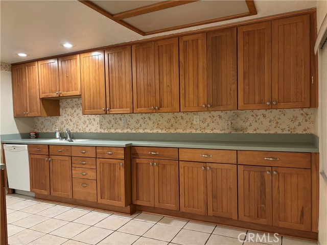 Detail Gallery Image 3 of 14 For 1000 Central Ave #42,  Riverside,  CA 92507 - 2 Beds | 2 Baths