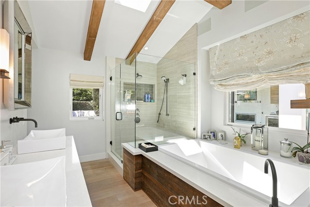 Detail Gallery Image 19 of 65 For 527 Seaward Rd, Corona Del Mar,  CA 92625 - 4 Beds | 3/1 Baths