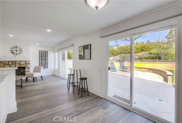 19416 Shadow Oak Drive, Lake Forest CA: https://media.crmls.org/medias/b4e15a99-b5a2-4ed6-b281-5ee0213c08fe.jpg