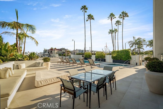 601 Lido Park Drive, Newport Beach CA: https://media.crmls.org/medias/b4e20213-6877-4536-b687-6f5126cd7d73.jpg