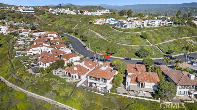 537 Avenida Buenos Aires, San Clemente CA: https://media.crmls.org/medias/b4e24025-fba5-4230-a458-3e308d47811a.jpg