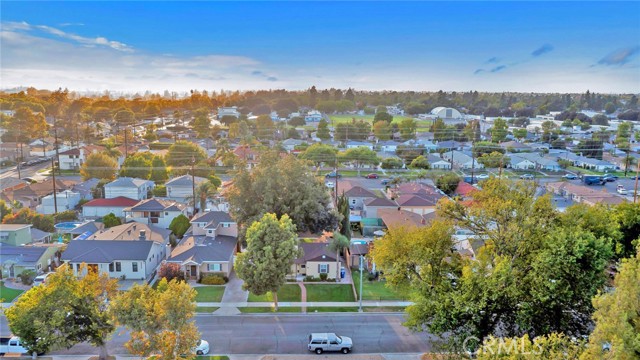 Detail Gallery Image 32 of 37 For 1527 N Avon St, Burbank,  CA 91505 - 4 Beds | 1 Baths