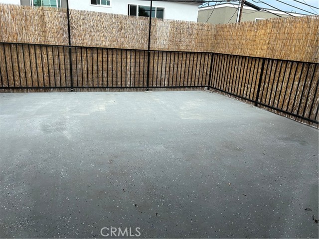 1127 22nd Street, Santa Monica CA: https://media.crmls.org/medias/b4e4edfe-e058-4233-81a9-6ca96c1e454e.jpg