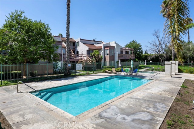 986 S Citron Street, Anaheim CA: https://media.crmls.org/medias/b4e5949a-a5e1-4511-b759-9528c10e41df.jpg