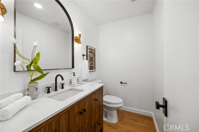 Detail Gallery Image 7 of 14 For 230 Gila Way, Placentia,  CA 92870 - 4 Beds | 2/1 Baths
