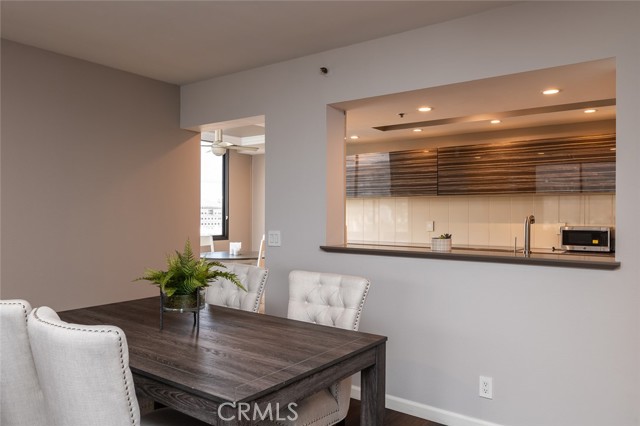 Detail Gallery Image 12 of 66 For 345 Pioneer Dr #1201,  Glendale,  CA 91203 - 2 Beds | 2 Baths