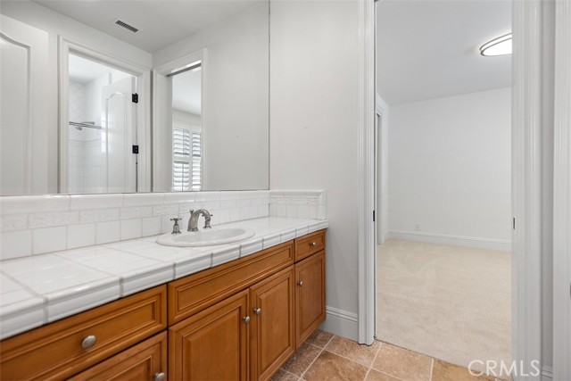 Detail Gallery Image 20 of 25 For 17 Colonial, Newport Beach,  CA 92660 - 5 Beds | 4/1 Baths