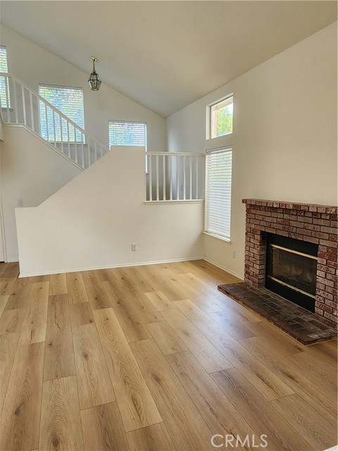 Detail Gallery Image 3 of 9 For 1144 E Sedona Dr #118,  Orange,  CA 92866 - 3 Beds | 2/1 Baths