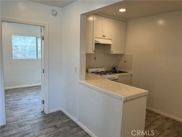3112 Washington Boulevard, Marina del Rey CA: https://media.crmls.org/medias/b4e67d50-c688-4b65-8cd4-796626ba422b.jpg