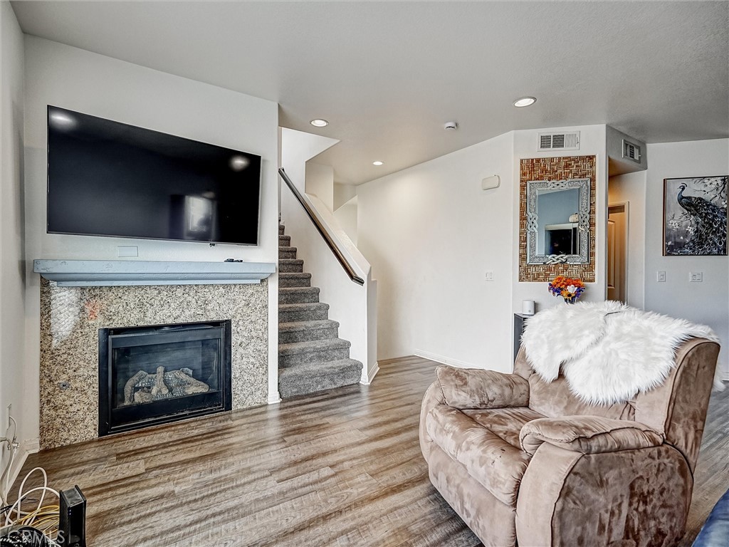 MLS #SB25240473 image #4