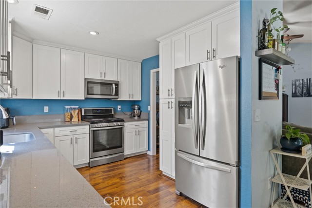 Detail Gallery Image 14 of 29 For 1580 La Linda Ln, Chico,  CA 95926 - 3 Beds | 2 Baths