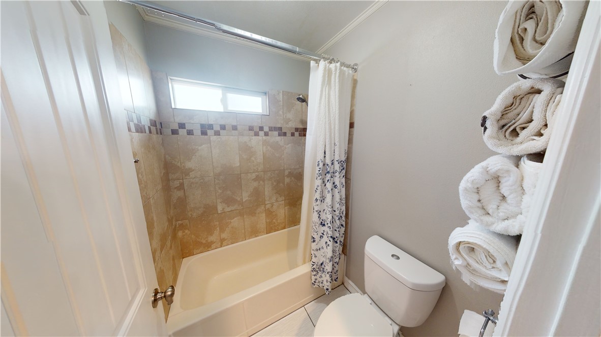 Detail Gallery Image 22 of 40 For 9340 Frankfort Ave, Fontana,  CA 92335 - 3 Beds | 2 Baths