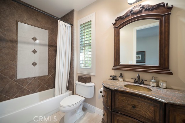 42179 Calle Paramo, Murrieta CA: https://media.crmls.org/medias/b4ead95e-97bb-428c-ac77-fa296cc02ad7.jpg