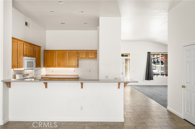 Detail Gallery Image 12 of 39 For 13758 Palomino Creek Dr, Corona,  CA 92883 - 4 Beds | 2 Baths