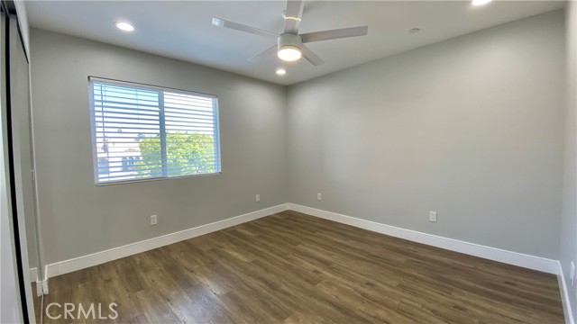 Detail Gallery Image 3 of 21 For 245 Robinson St #2,  Los Angeles,  CA 90026 - 3 Beds | 3 Baths