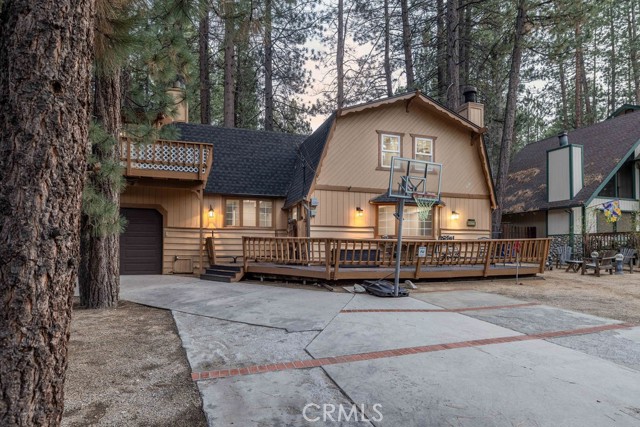 Detail Gallery Image 2 of 51 For 41941 Evergreen Dr, Big Bear Lake,  CA 92315 - 4 Beds | 4 Baths
