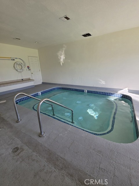 Detail Gallery Image 35 of 42 For 157 Sir Damas Dr, Riverside,  CA 92507 - 2 Beds | 2 Baths