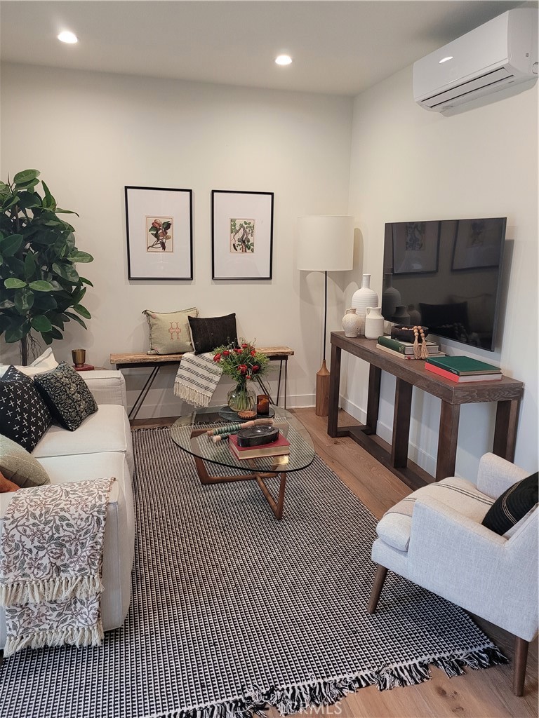 MLS #CV25263423 image #3