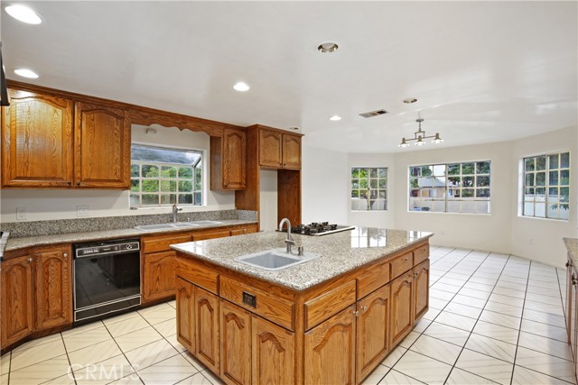 Image 7 of 45 For 9618 Samoline Avenue