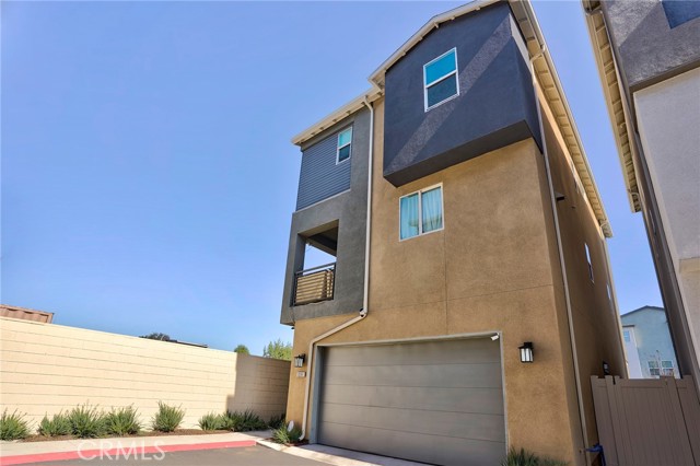 Front Image Thumbnail for CRIV26008074