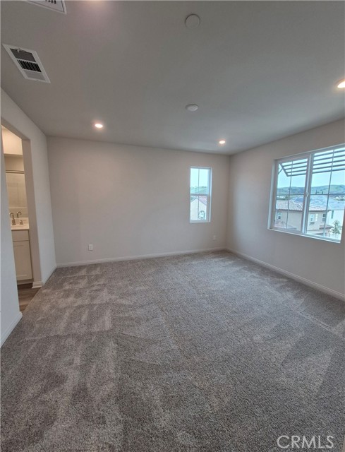 Detail Gallery Image 10 of 24 For 2137 Cumberland, Pomona,  CA 91766 - 4 Beds | 3/1 Baths