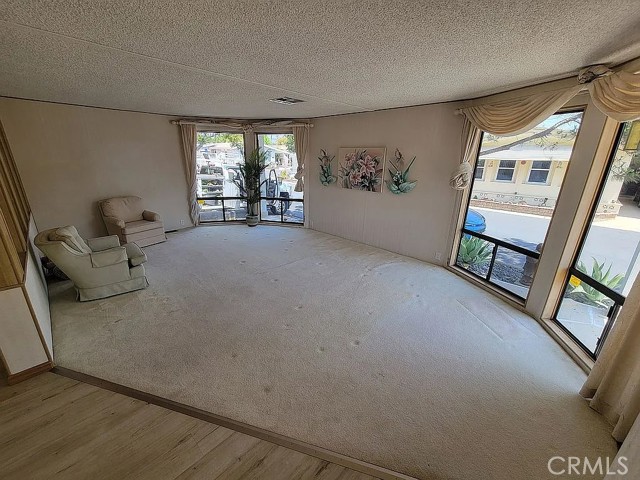 18 Tahquitz Court, Camarillo CA: https://media.crmls.org/medias/b4ed93ba-0865-4d04-85ca-e5999e62b31e.jpg