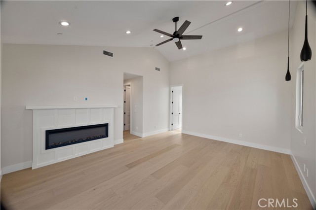 Detail Gallery Image 32 of 47 For 2100 Harriman Ln, Redondo Beach,  CA 90278 - 5 Beds | 4/1 Baths