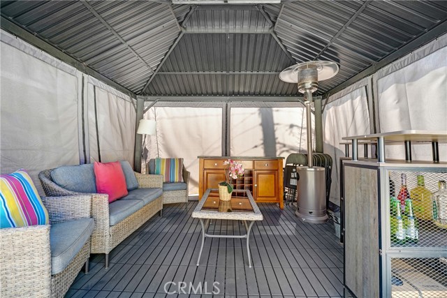 Detail Gallery Image 17 of 18 For 1982 Corson, Pasadena,  CA 91107 - 2 Beds | 1 Baths