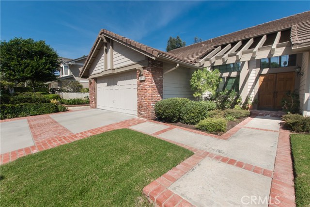 285 N Willow Springs Rd, Orange, CA 92869