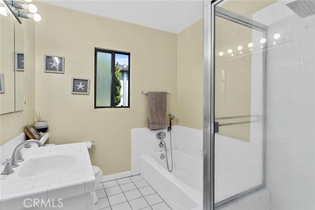 4103 Artesia Boulevard, Torrance CA: https://media.crmls.org/medias/b4ef668b-96e1-48eb-8c95-38e63f07338e.jpg