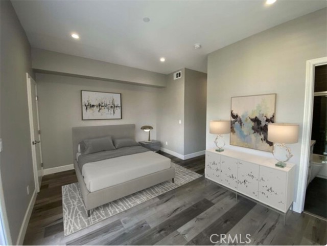 Detail Gallery Image 8 of 10 For 5741 Fulcher Ave #1/2,  North Hollywood,  CA 91601 - 4 Beds | 4 Baths