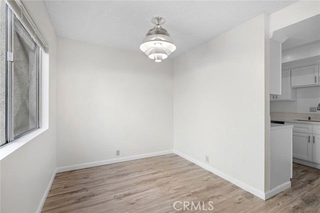 Detail Gallery Image 9 of 24 For 251 W Dryden St #16,  Glendale,  CA 91202 - 2 Beds | 1/1 Baths